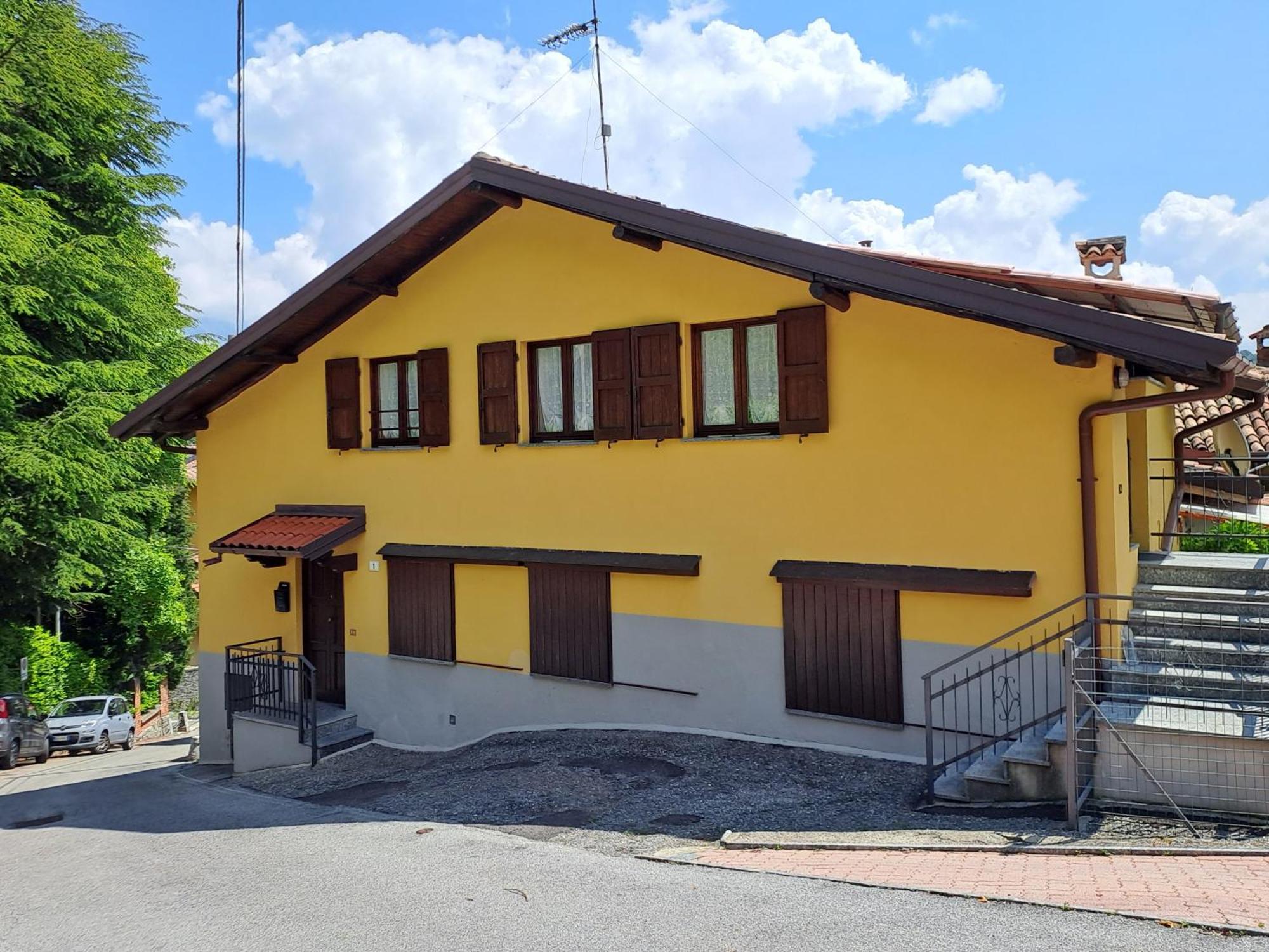 Mansardhouse Zona Bellagio Apartment Magreglio Bagian luar foto